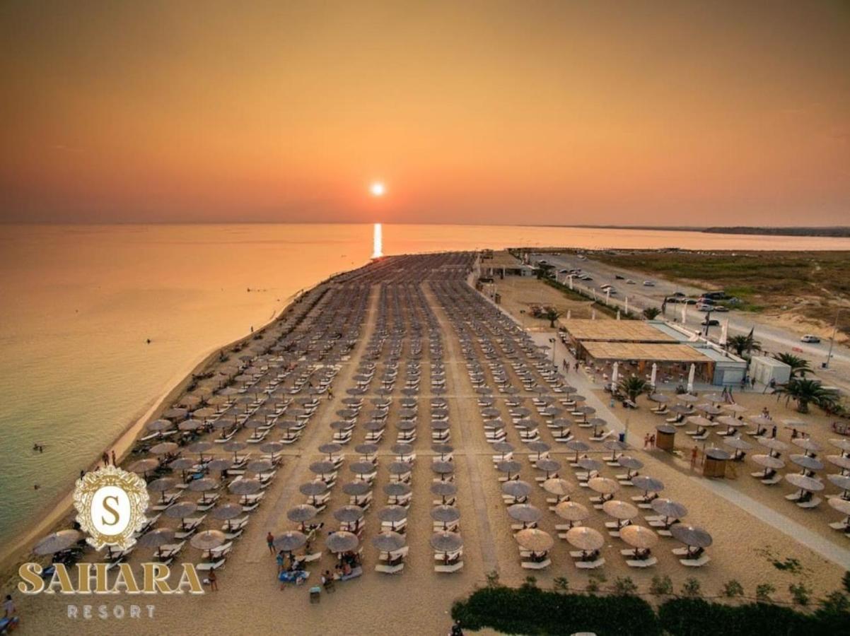 Seaside Apartments Nea Iraklia Bagian luar foto
